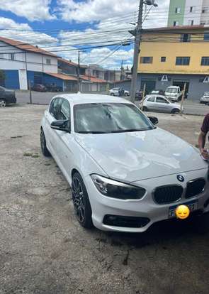 BMW-120i-2016