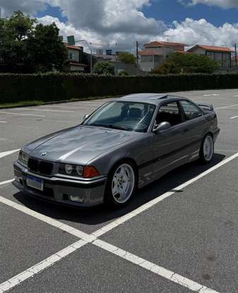 BMW-318iS-1993