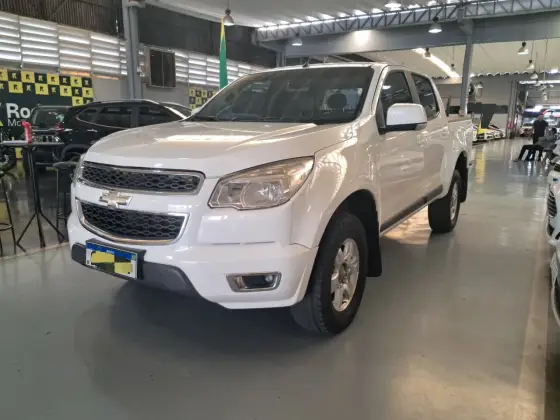 CHEVROLET S10 2.5 LT 4X2 CD 16V FLEX 4P MANUAL CHEVROLET S10 2.5 LT 4X2 CD 16V FLEX 4P MANUAL