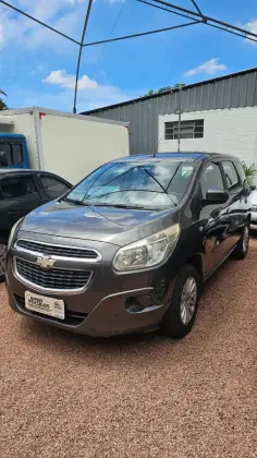 CHEVROLET SPIN 1.8 LT 8V FLEX 4P AUTOMÁTICO CHEVROLET SPIN 1.8 LT 8V FLEX 4P AUTOMÁTICO