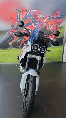 DUCATI-DESERT X-2025