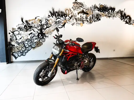 DUCATI MONSTER 1200 S 