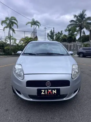 FIAT PUNTO 1.4 ATTRACTIVE 8V FLEX 4P MANUAL FIAT PUNTO 1.4 ATTRACTIVE 8V FLEX 4P MANUAL