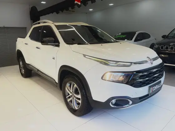 FIAT TORO 2.0 16V TURBO DIESEL VOLCANO 4WD AT9 FIAT TORO 2.0 16V TURBO DIESEL VOLCANO 4WD AT9