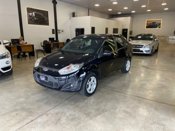 FORD FIESTA 1.6 MPI SEDAN 8V FLEX 4P MANUAL