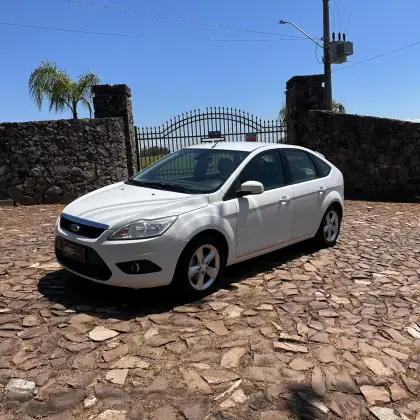 FORD FOCUS 2.0 GLX SEDAN 16V FLEX 4P AUTOMÁTICO
