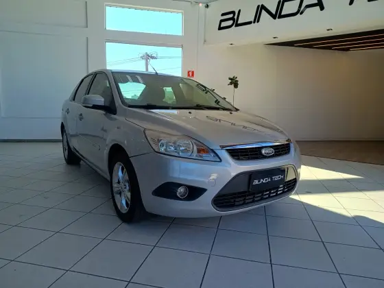 FORD FOCUS 2.0 GLX SEDAN 16V FLEX 4P AUTOMÁTICO