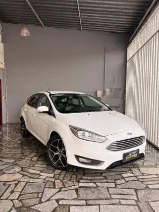 FORD FOCUS 2.0 TITANIUM FASTBACK 16V FLEX 4P POWERSHIFT