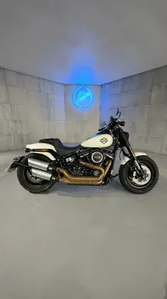 HARLEY-DAVIDSON SOFTAIL FAT BOB 107 