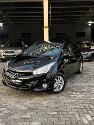 HYUNDAI HB20 1.6 PREMIUM 16V FLEX 4P AUTOMÁTICO HYUNDAI HB20 1.6 PREMIUM 16V FLEX 4P AUTOMÁTICO