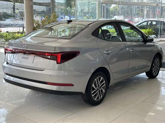 HYUNDAI-HB20S-2025