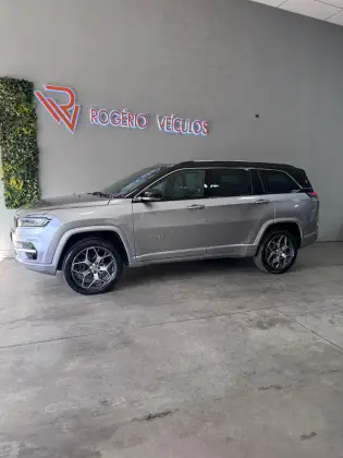 JEEP COMMANDER 2.0 TD380 TURBO DIESEL OVERLAND AT9