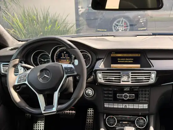 MERCEDES-BENZ-CLS 63 AMG-5.5 V8 TURBO GASOLINA 4P AUTOMÁTICO MERCEDES-BENZ-CLS 63 AMG-2012