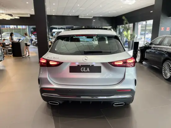 MERCEDES-BENZ-GLA 200-1.3 MHEV AMG LINE 7G-DCT MERCEDES-BENZ-GLA 200-2025