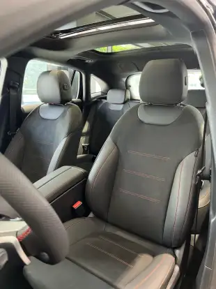 MERCEDES-BENZ-GLA 200-2025