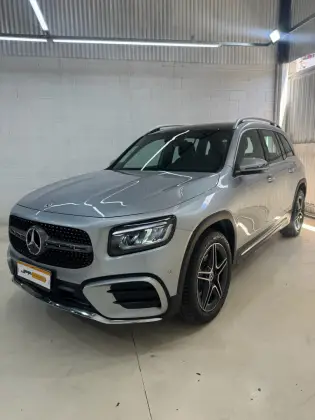 MERCEDES-BENZ GLB 220 2.0 MHEV AMG LINE 4MATIC 8G-DCT MERCEDES-BENZ GLB 220 2.0 MHEV AMG LINE 4MATIC 8G-DCT