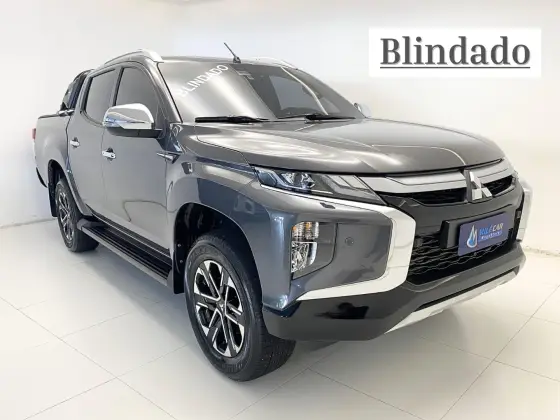 MITSUBISHI L200 TRITON 2.4 16V TURBO DIESEL SPORT HPE-S CD 4P 4X4 AUTOMÁTICO