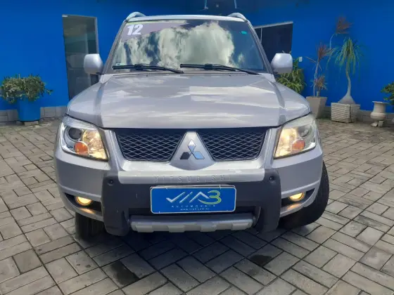 MITSUBISHI PAJERO TR4 2.0 4X2 16V 140CV FLEX 4P MANUAL