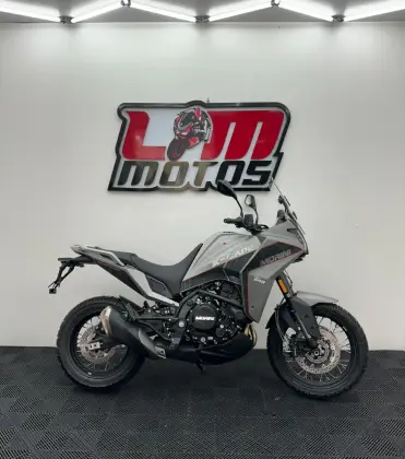 MOTO MORINI X-CAPE 