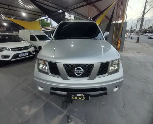 NISSAN FRONTIER 2.5 LE 4X4 CD TURBO ELETRONIC DIESEL 4P AUTOMÁTICO