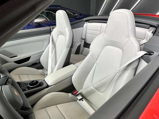 PORSCHE-911-2022