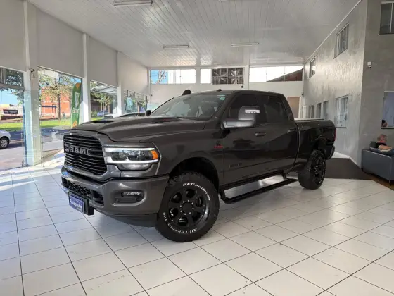RAM 2500 6.7 I6 TURBO DIESEL LARAMIE NIGHT EDITION CD 4X4 AUTOMÁTICO