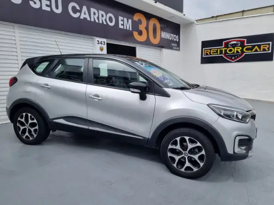 RENAULT CAPTUR 1.6 16V SCE FLEX INTENSE X-TRONIC RENAULT CAPTUR 1.6 16V SCE FLEX INTENSE X-TRONIC