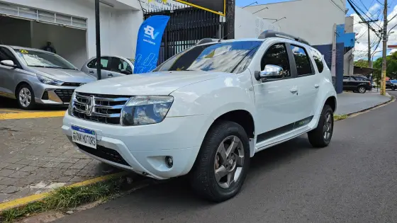 RENAULT DUSTER 2.0 DYNAMIQUE 4X2 16V FLEX 4P AUTOMÁTICO