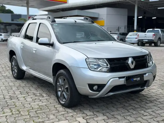 RENAULT DUSTER OROCH 2.0 16V FLEX DYNAMIQUE 4P AUTOMÁTICO