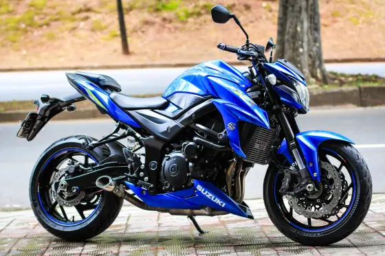 SUZUKI GSX-S750A SUZUKI GSX-S750A