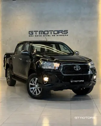 TOYOTA HILUX 2.8 SRV 4X4 CD 16V DIESEL 4P AUTOMÁTICO TOYOTA HILUX 2.8 SRV 4X4 CD 16V DIESEL 4P AUTOMÁTICO