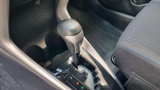 TOYOTA-YARIS-2018
