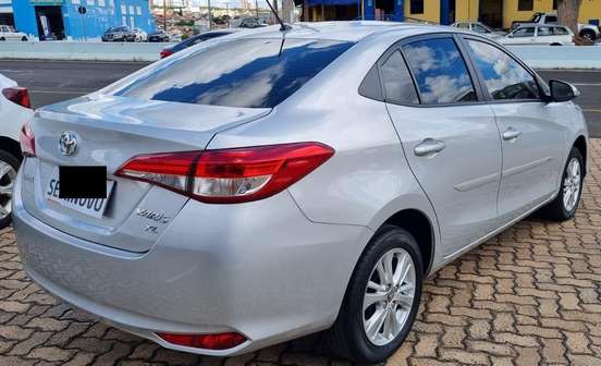 TOYOTA-YARIS-2018