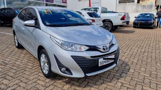 TOYOTA-YARIS-2018