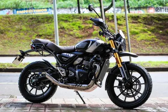 TRIUMPH SCRAMBLER 400 X 