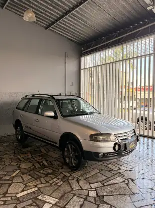 VOLKSWAGEN-PARATI-2012