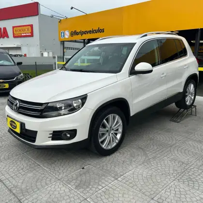 VOLKSWAGEN TIGUAN 2.0 TSI R-LINE 16V TURBO GASOLINA 4P TIPTRONIC VOLKSWAGEN TIGUAN 2.0 TSI R-LINE 16V TURBO GASOLINA 4P TIPTRONIC