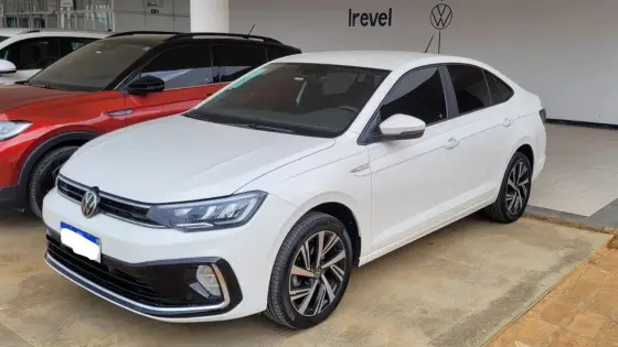 VOLKSWAGEN VIRTUS 1.0 200 TSI HIGHLINE AUTOMÁTICO