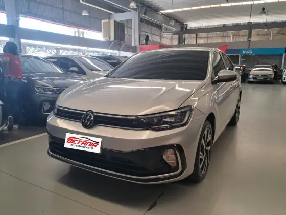VOLKSWAGEN VIRTUS 1.0 200 TSI HIGHLINE AUTOMÁTICO