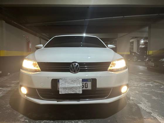 VOLKSWAGEN JETTA 2.0 TSI HIGHLINE 211CV GASOLINA 4P TIPTRONIC