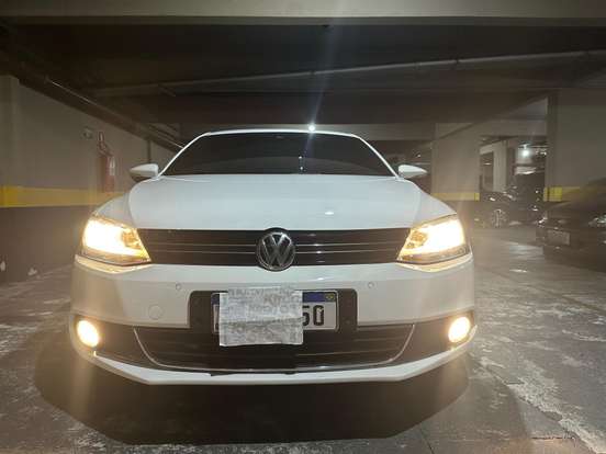 VOLKSWAGEN-JETTA-2.0 TSI HIGHLINE 211CV GASOLINA 4P TIPTRONIC VOLKSWAGEN-JETTA-2013