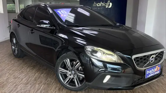 VOLVO V40 2.0 T5 CROSS COUNTRY AWD TURBO GASOLINA 4P AUTOMÁTICO