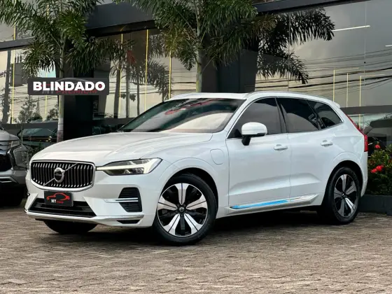VOLVO XC60 2.0 T8 RECHARGE PLUS AWD GEARTRONIC