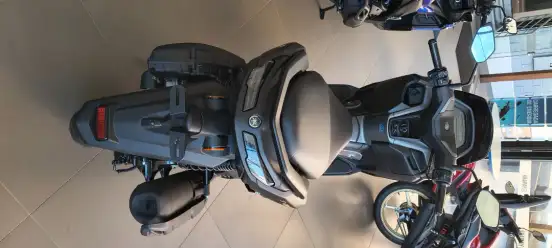 YAMAHA-NMAX CONNECTED 160 ABS-2025