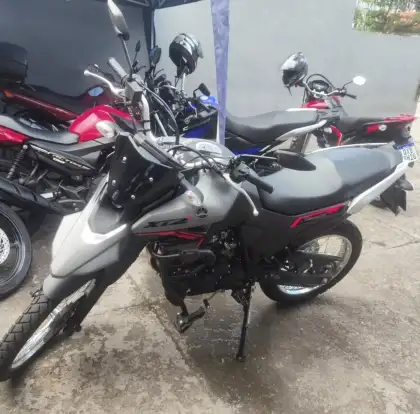 YAMAHA-XTZ 250 LANDER CONNECTED-2025