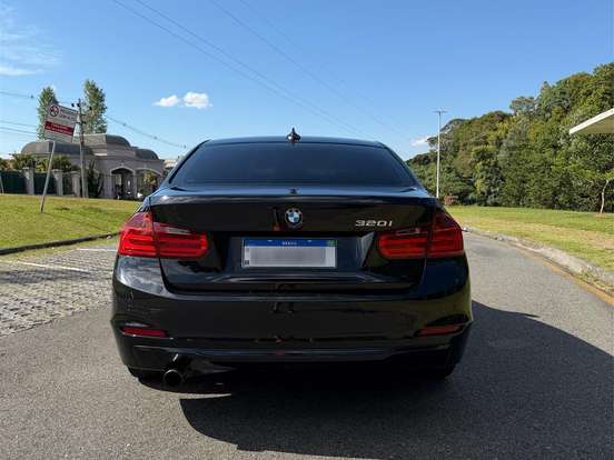 BMW-320i-2.0 SPORT GP 16V TURBO ACTIVE FLEX 4P AUTOMÁTICO BMW-320i-2013