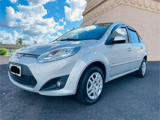 FORD FIESTA 1.6 MPI SEDAN 8V FLEX 4P MANUAL