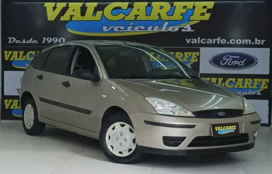 FORD FOCUS 1.6 GL 8V GASOLINA 4P MANUAL