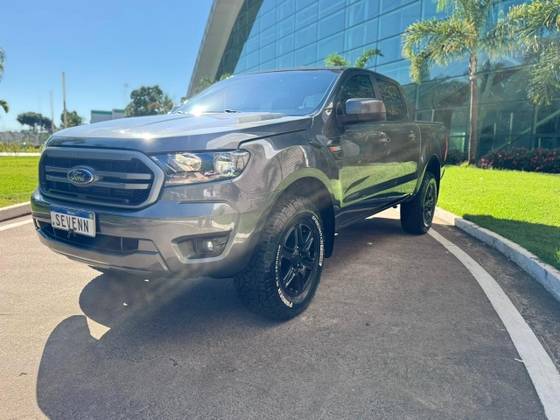 FORD RANGER 2.2 XLS 4X4 CD 16V DIESEL 4P AUTOMÁTICO