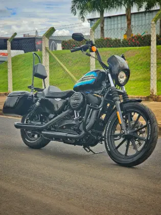 HARLEY-DAVIDSON SPORTSTER IRON 1200 